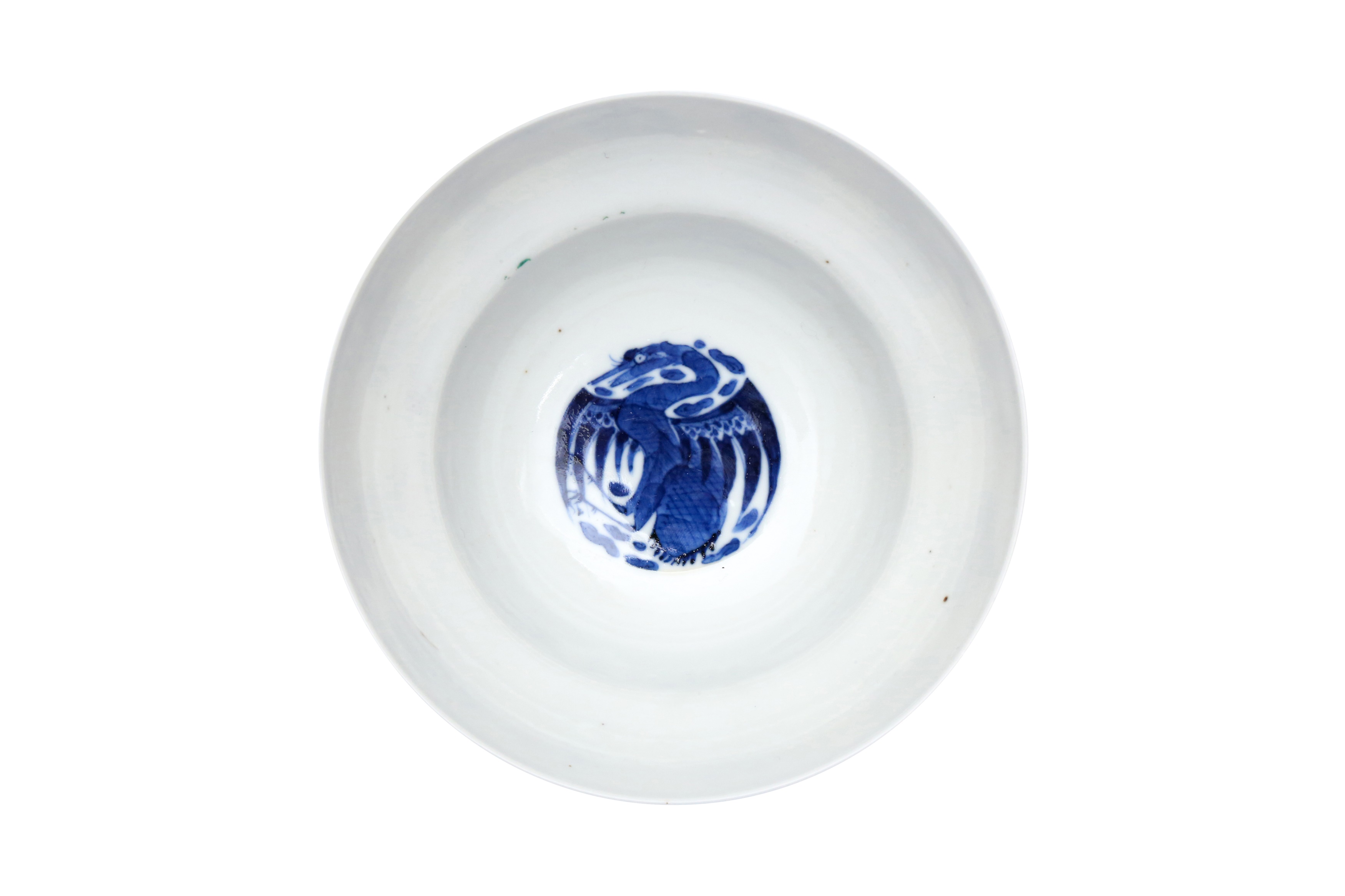 A CHINESE BLUE AND WHITE 'ANTIQUES' OGEE BOWL 清光緒 青花博古圖紋折腰碗 《大清光緒年製》款 - Image 3 of 9