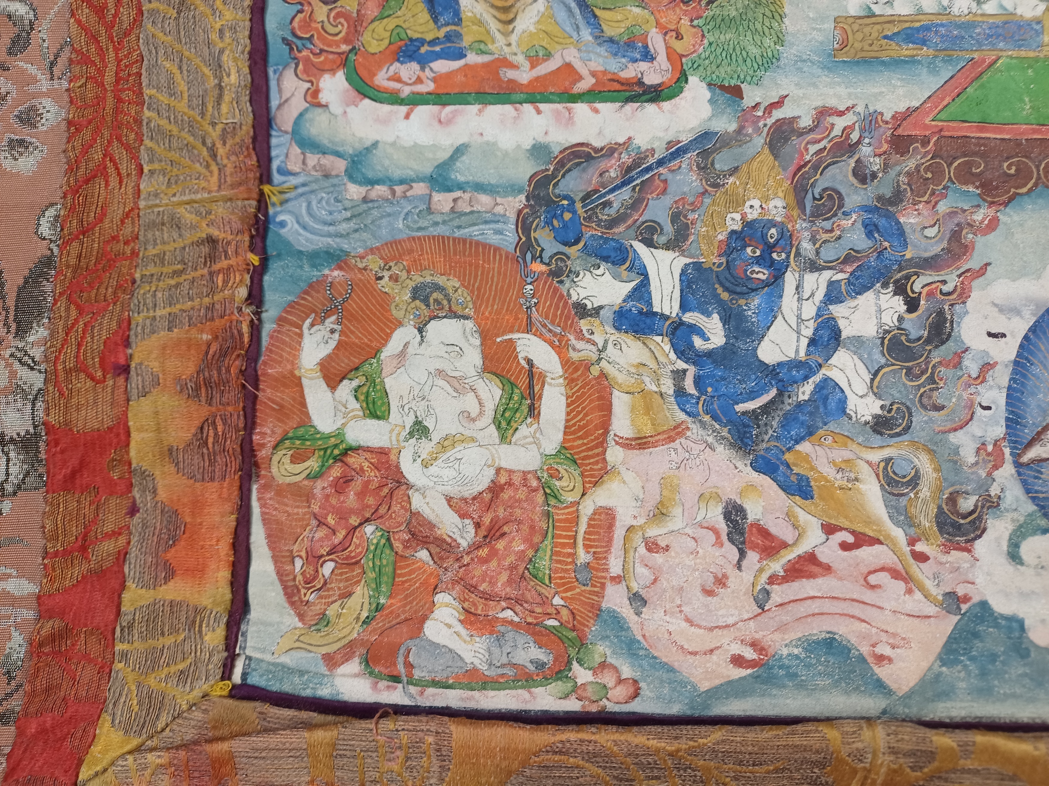 A FINE TIBETAN PAINTED THANGKA OF A SIDDHA 十八世紀 藏傳悉達唐卡 - Image 7 of 23