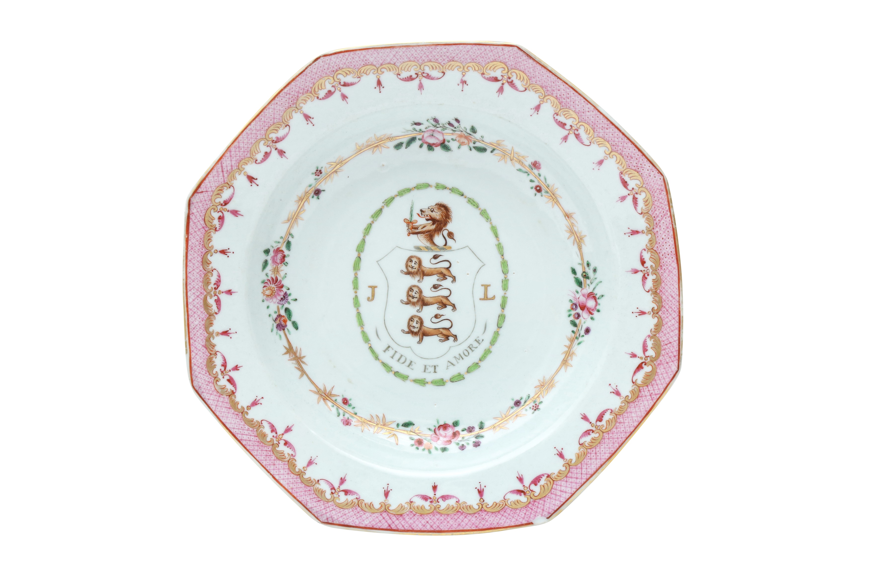 A PAIR OF CHINESE EXPORT FAMILLE ROSE ARMORIAL 'LUDLOW OF SHROPSHIRE' OCTAGONAL PORCELAIN DISHES 清乾隆 - Image 3 of 3