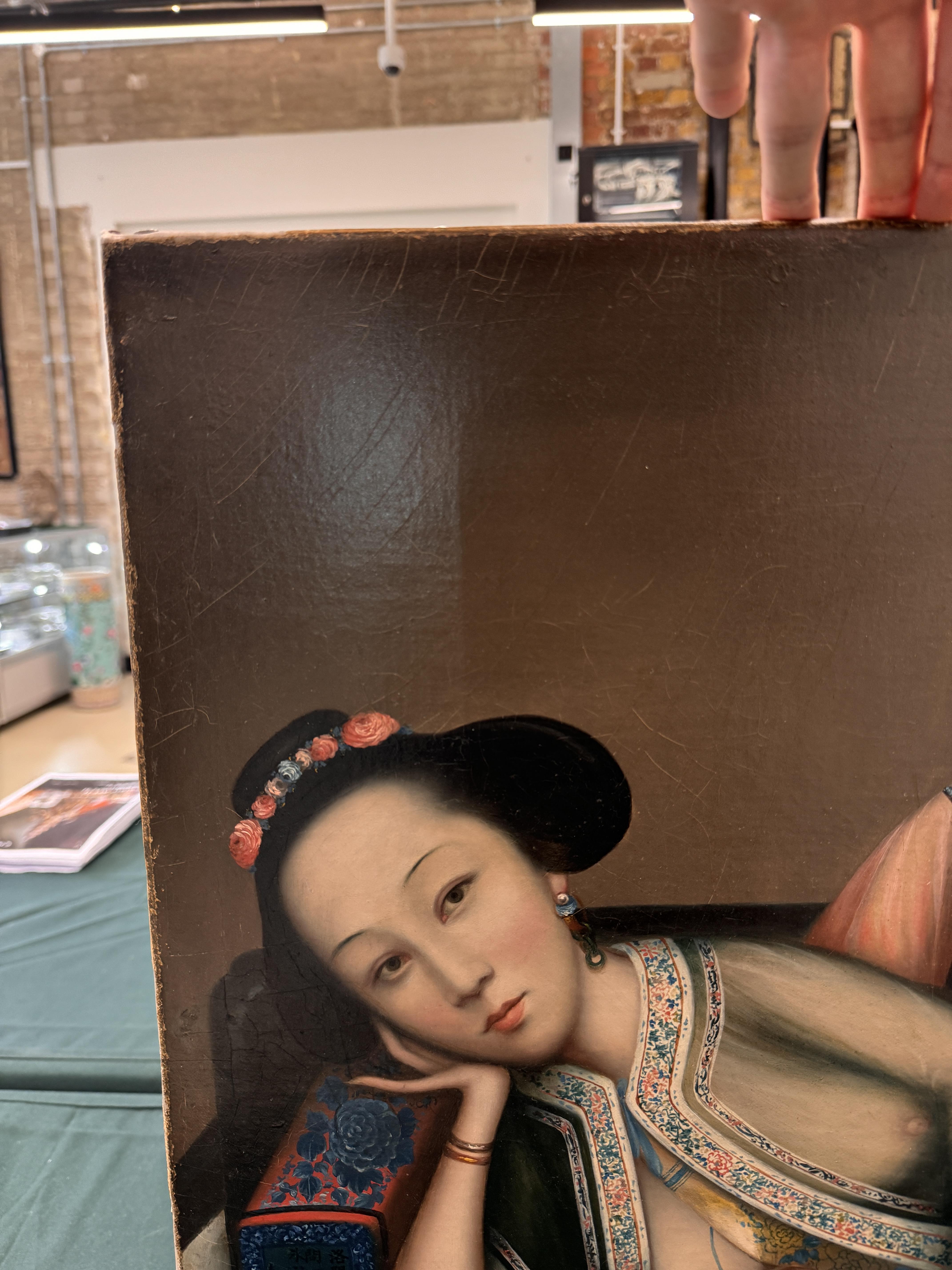 A RARE CHINESE EXPORT 'NURSING MOTHER WITH INFANT AND ATTENDANT' PAINTING, UNKNOWN ARTIST Nursing mo - Image 33 of 42