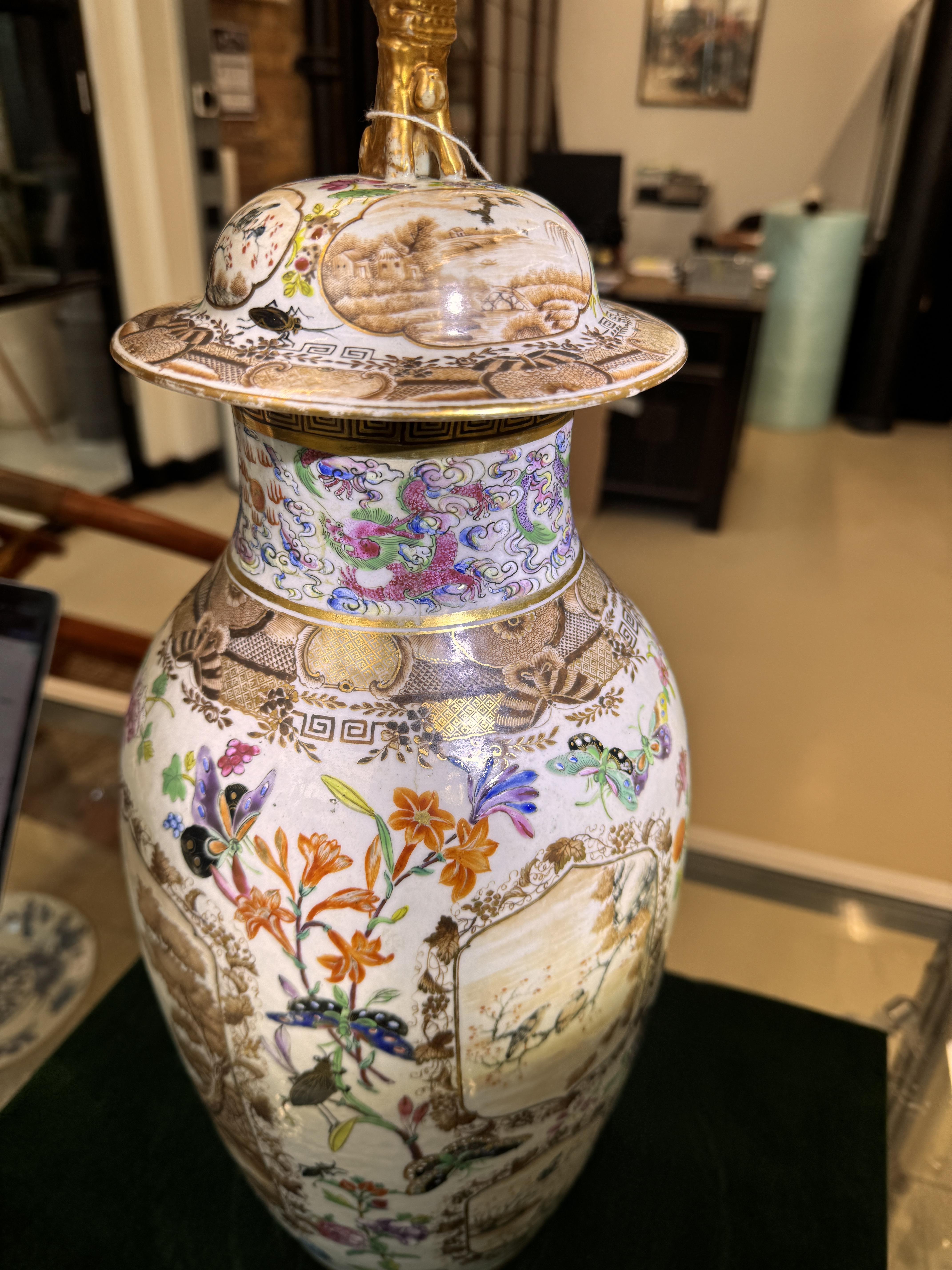 A FINE CHINESE EXPORT FAMILLE-ROSE, SEPIA AND GILT-DECORATED 'EUROPEAN SUBJECT' VASE AND COVER 清乾隆 外 - Bild 24 aus 26