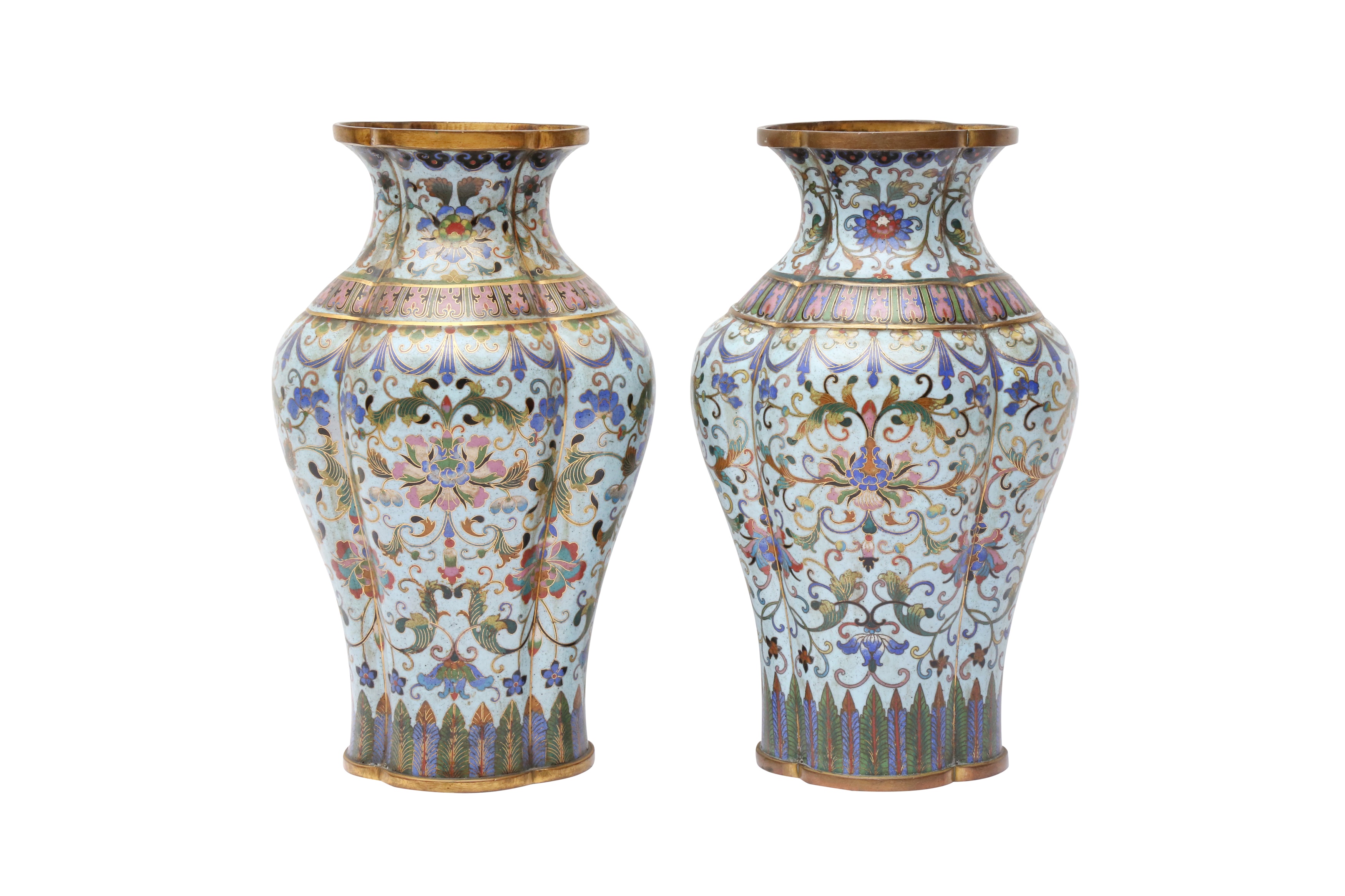 A PAIR OF CHINESE CLOISONNÉ ENAMEL VASES 清十八世紀 銅胎掐絲琺瑯番蓮紋瓶一對