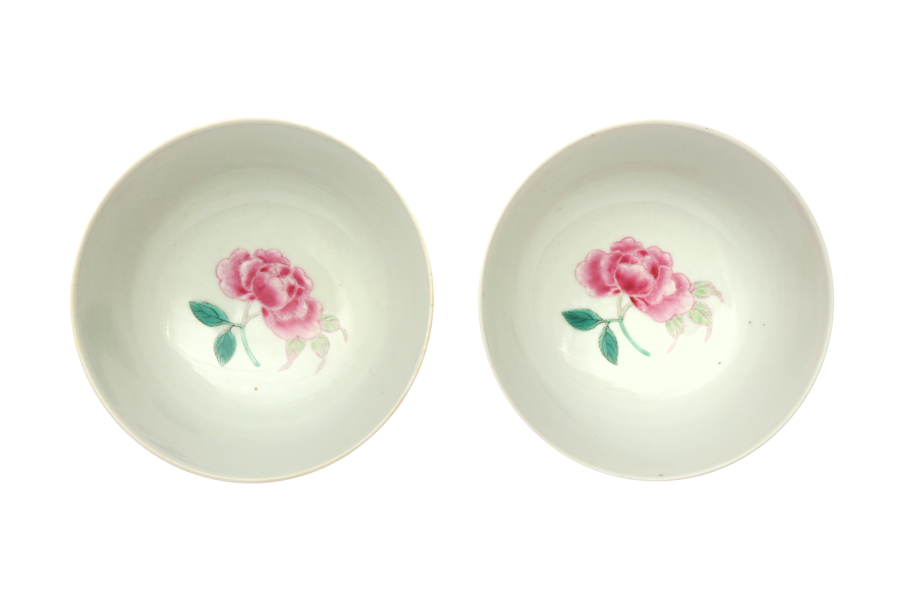 A PAIR OF CHINESE MONOCHROME PINK-GLAZED BOWLS 晚清 胭脂紅釉盌一對 - Image 2 of 21