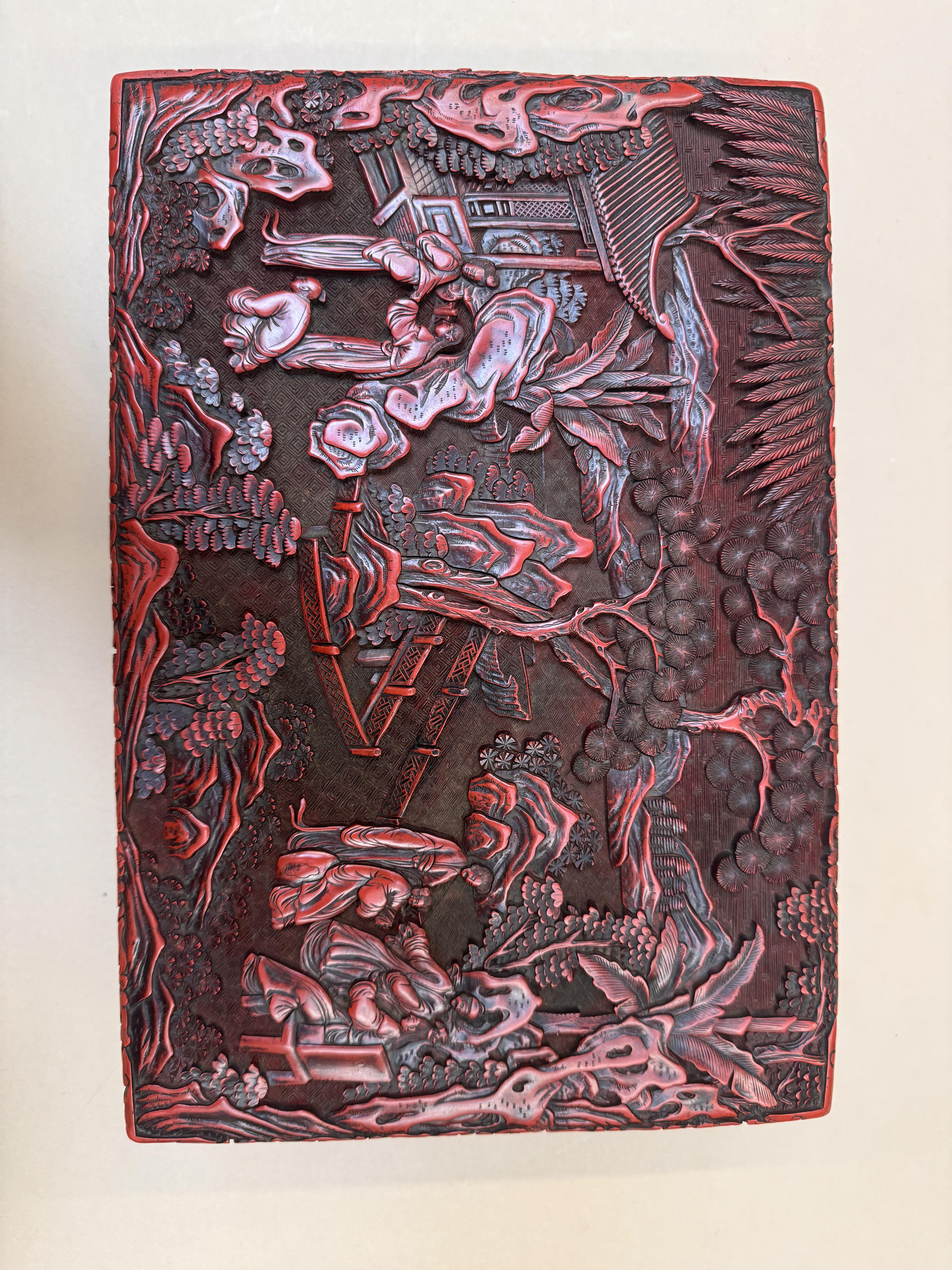 A LARGE AND FINE CHINESE CINNABAR LACQUER 'FIGURAL' BOX AND COVER 早十九世紀 剔紅人物故事圖紋方蓋盒 - Image 51 of 54