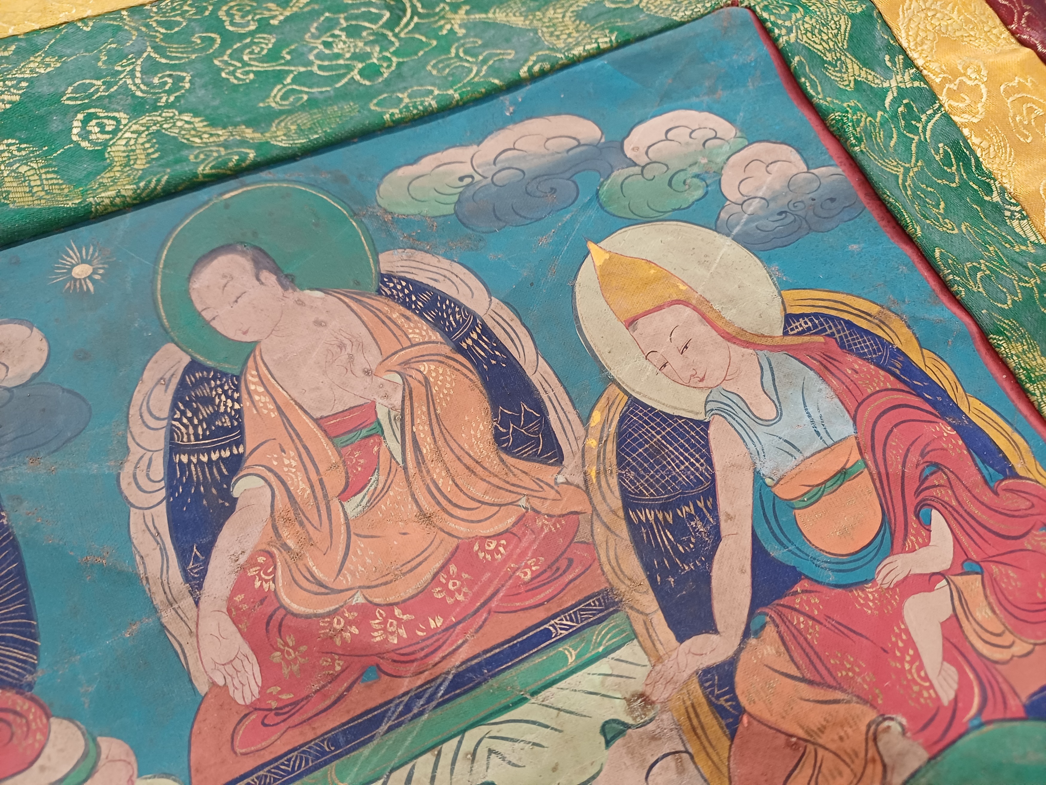 A TIBETAN PAINTED THANGKA OF TSONGKHAPA 十九世紀 藏傳宗喀巴唐卡 - Image 6 of 23