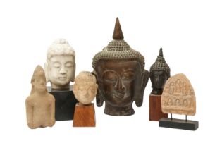 A GROUP OF CHINESE AND SOUTHEAST ASIAN OBJECTS 十九世紀或更早 中國及東南亞雜項一組