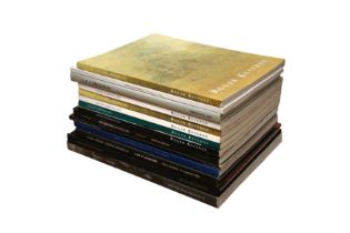 A COLLECTION OF CHINESE ART DEALER CATALOGUES (16 VOLUMES) 中國藝術品古董商圖錄一組
