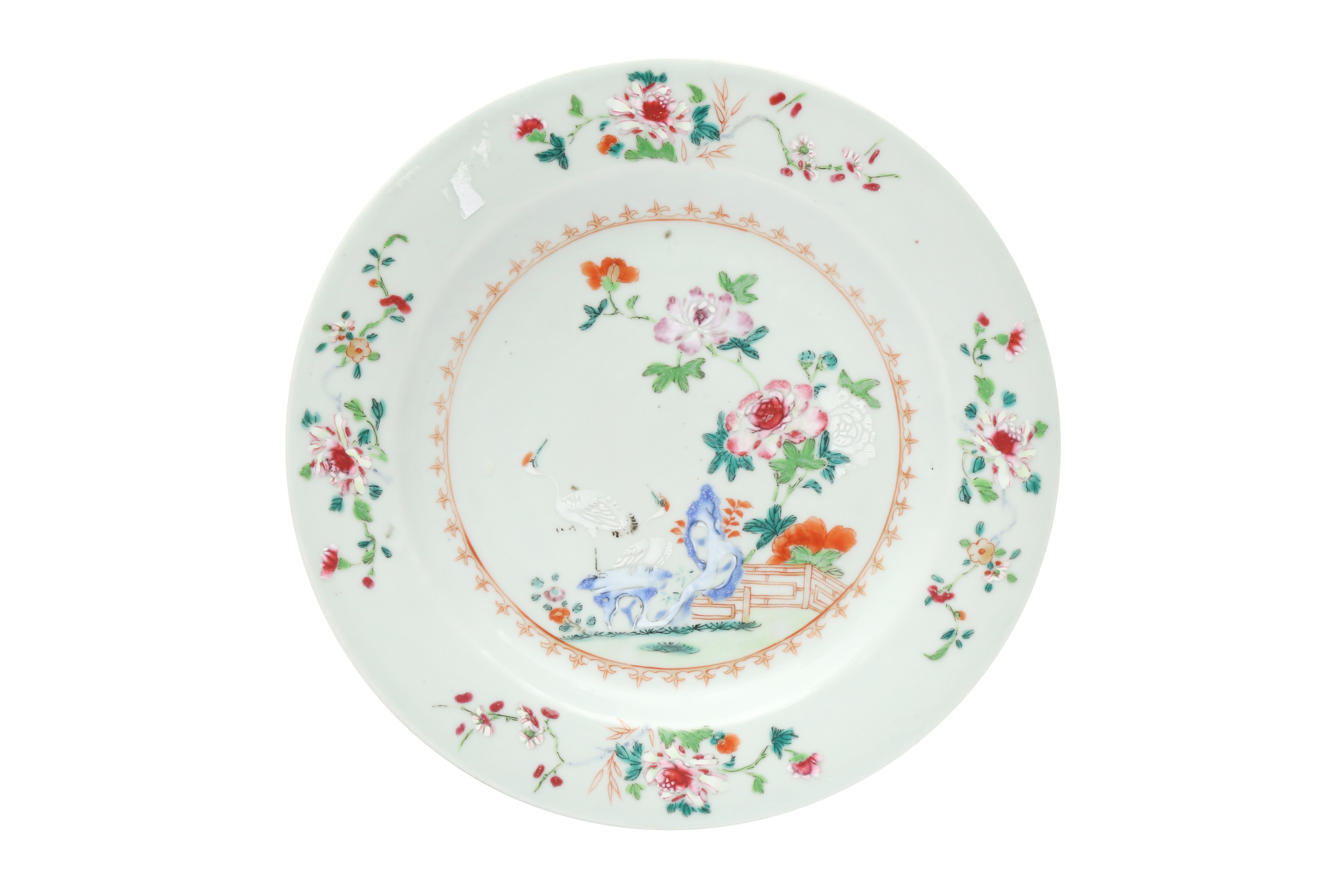 TWO CHINESE EXPORT FAMILLE-ROSE 'CRANES AND BLOSSOMS' DISHES 清十八世紀 外銷粉彩牡丹鶴紋盤兩件 - Image 3 of 15