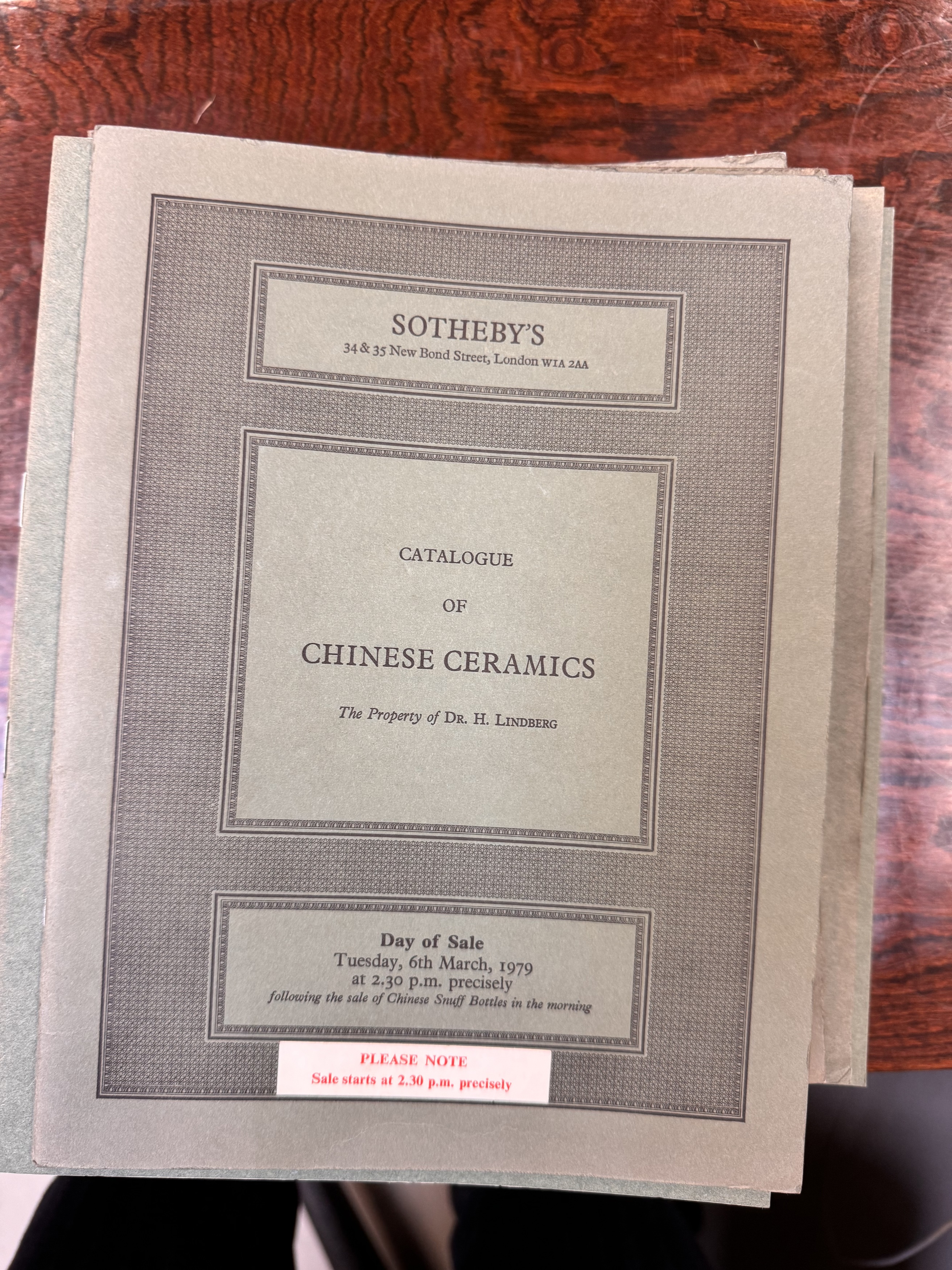 A LARGE COLLECTION OF EARLY SOTHEBY'S CHINESE ART CATALOGUES (50 VOLUMES) 早期蘇富比國藝術品硬面精裝拍賣圖錄一組 - Image 16 of 50