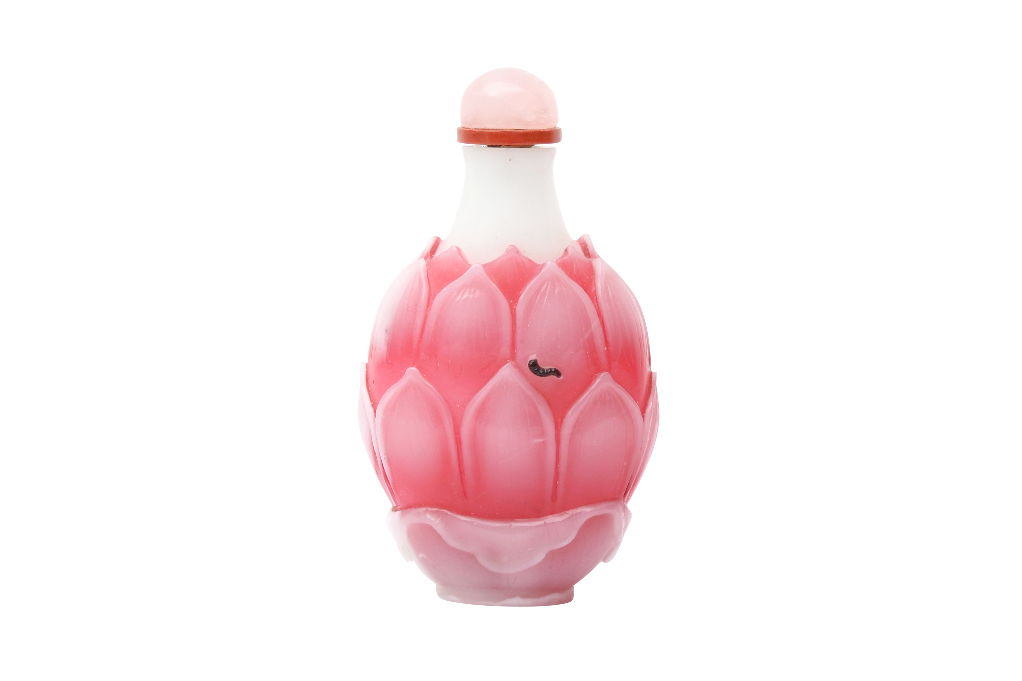 A CHINESE WHITE AND PINK BEIJING GLASS 'LOTUS' SNUFF BOTTLE 十九世紀 粉紅料荷花形鼻煙壺 - Image 2 of 16