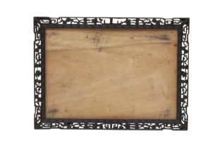 A SMALL CHINESE CARVED HARDWOOD FRAME FOR THE EXPORT MARKET 十八至十九世紀 外銷木框架