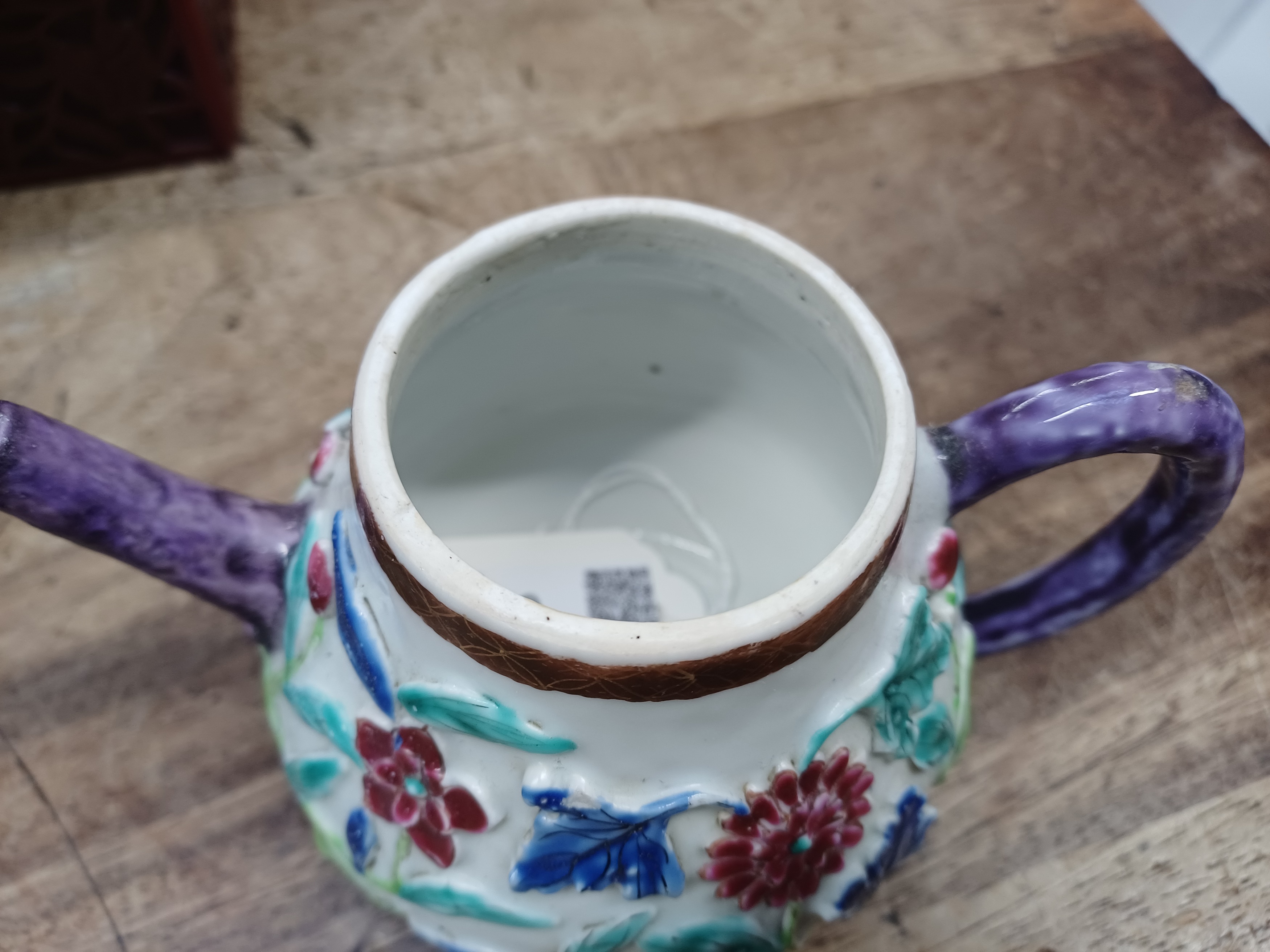 A CHINESE FAMILLE-ROSE MOULDED 'BLOSSOMS' TEAPOT, COVER AND SAUCER 清雍正 粉彩花卉茶壺連碟 - Image 9 of 15