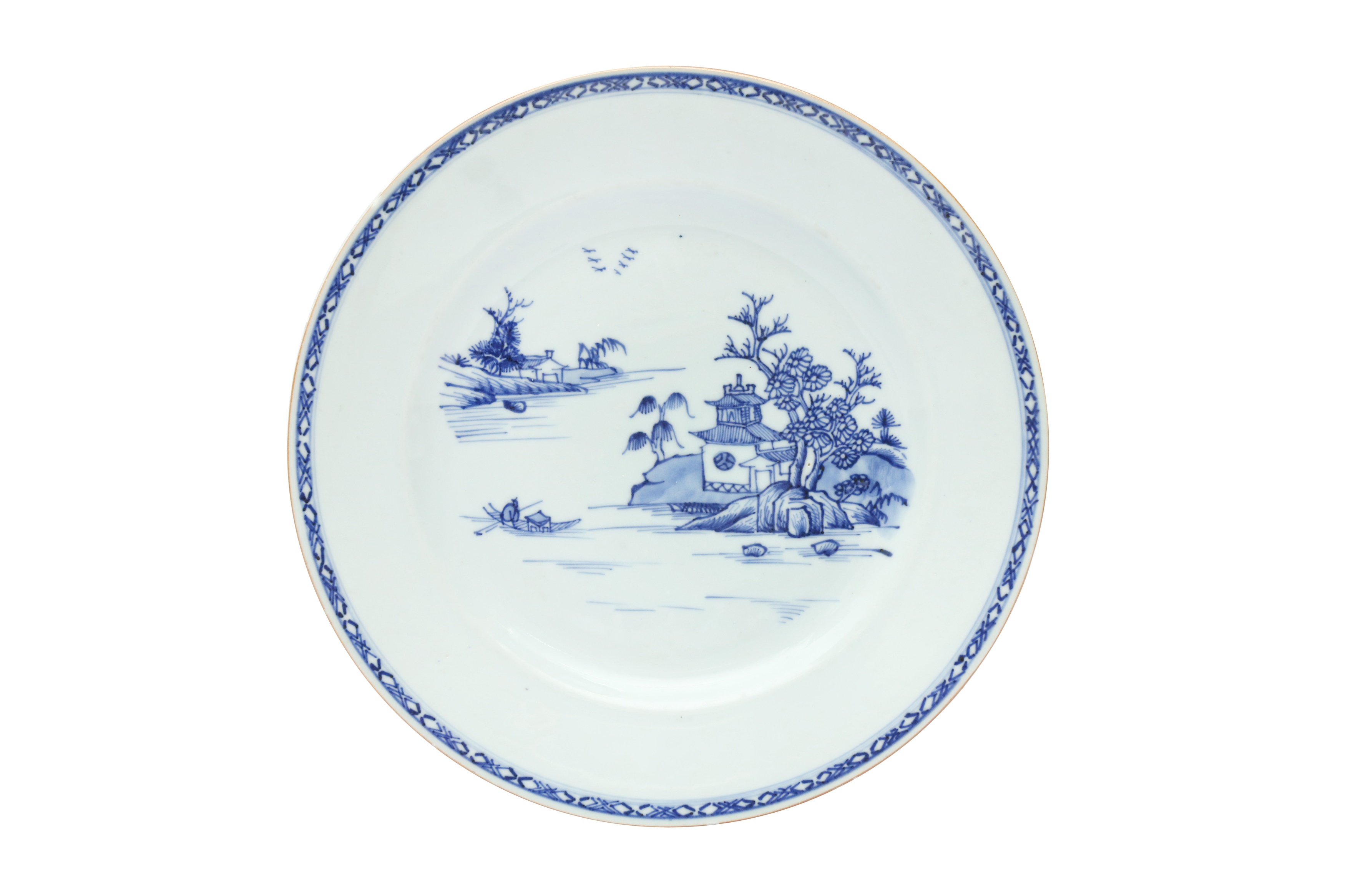 TWO CHINESE EXPORT BLUE AND WHITE DISHES 清十八世紀 外銷青花盤兩件 - Image 2 of 12