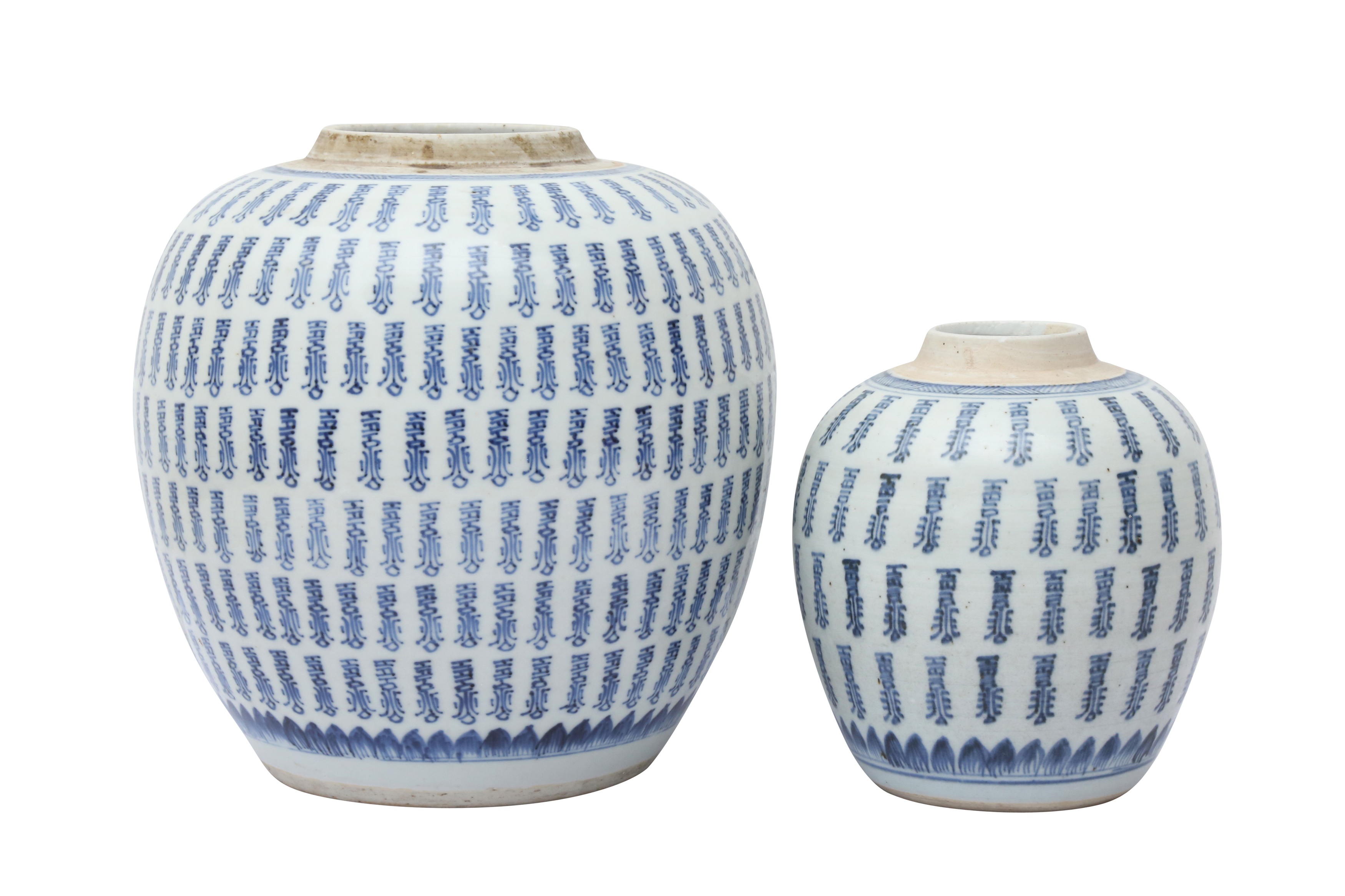 TWO CHINESE BLUE AND WHITE 'SHOU' JARS 清十八至十九世紀 青花「壽」紋罐兩件