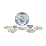 A GROUP OF CHINESE AND JAPANESE PORCELAIN 十八至二十世紀 瓷器雜項一組