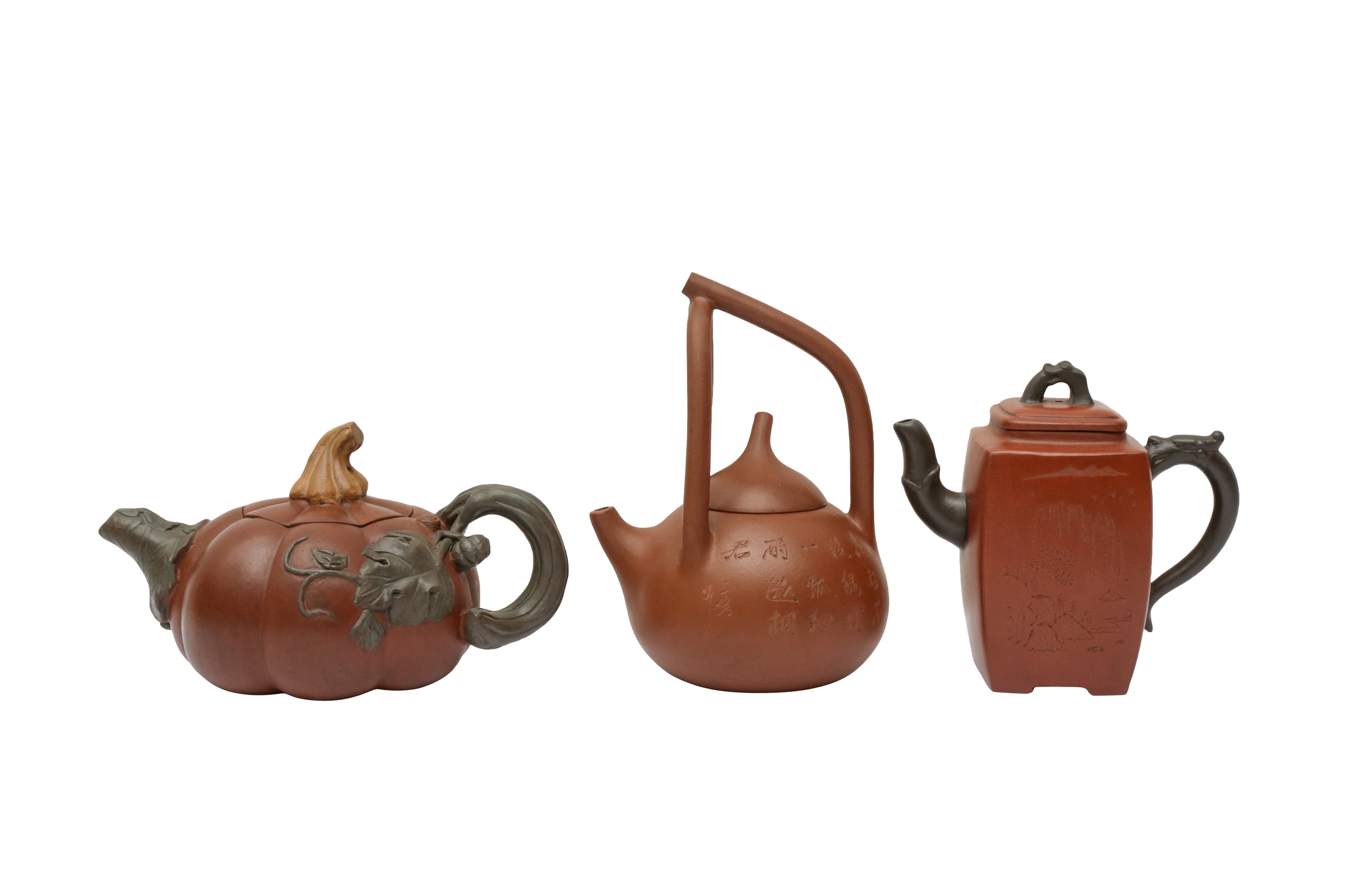 THREE CHINESE YIXING ZISHA TEAPOTS 二十世紀 宜興紫砂茶壺三件