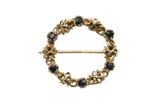 A 9CT GOLD SAPPHIRE BROOCH, CIRCA 1990