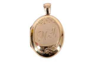 A LOCKET PENDANT, CIRCA 2000