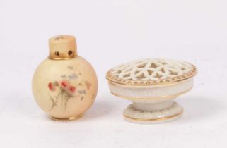 A Victorian Royal Worcester pot pourri vase