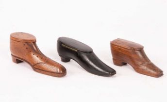 Wooden shoe snuff boxes