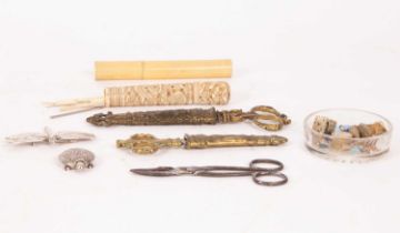 A quantity of sewing accessories