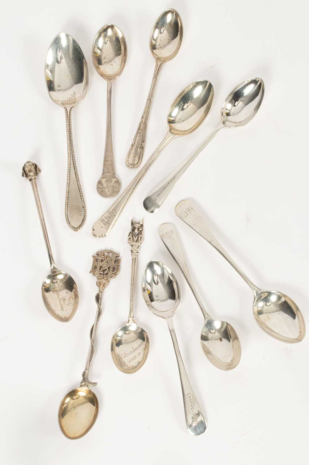 Hunting Interest: A quantity of silver puppy walking prize teaspoons