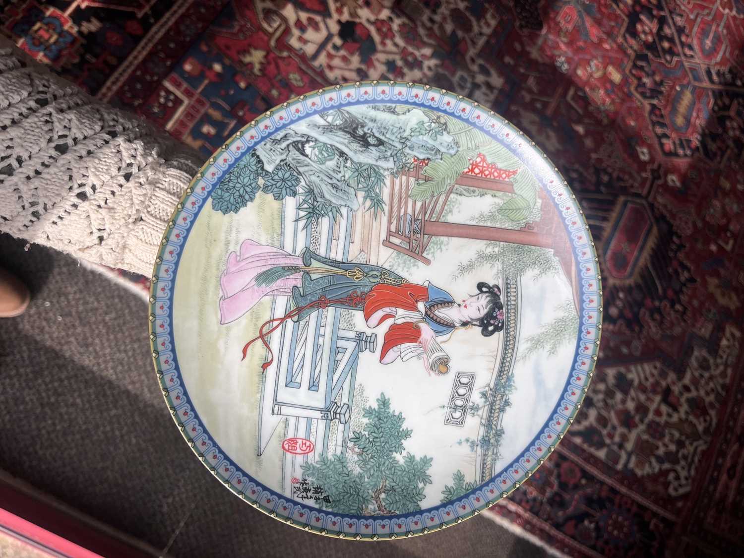 Twelve Chinese cabinet plates - Image 12 of 30