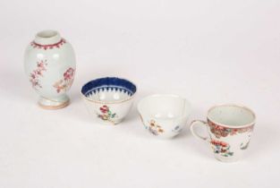 Four pieces of Chinese export porcelain