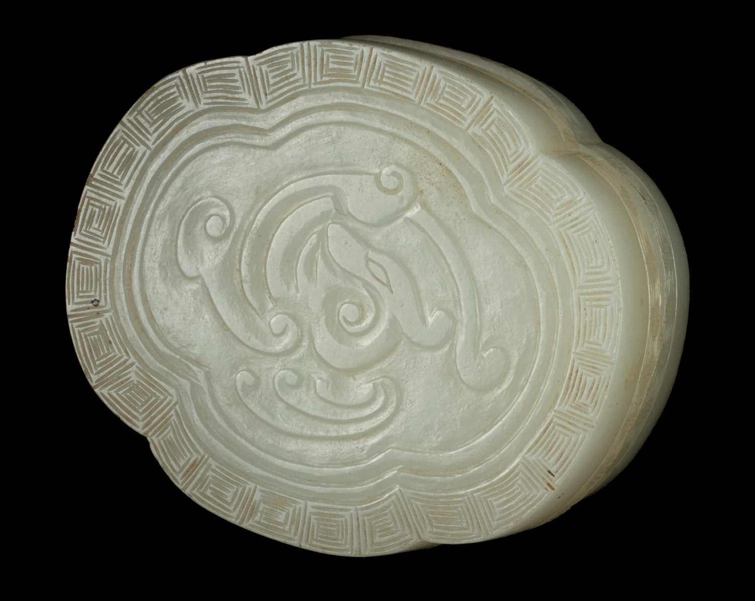 A Chinese jade box and cover