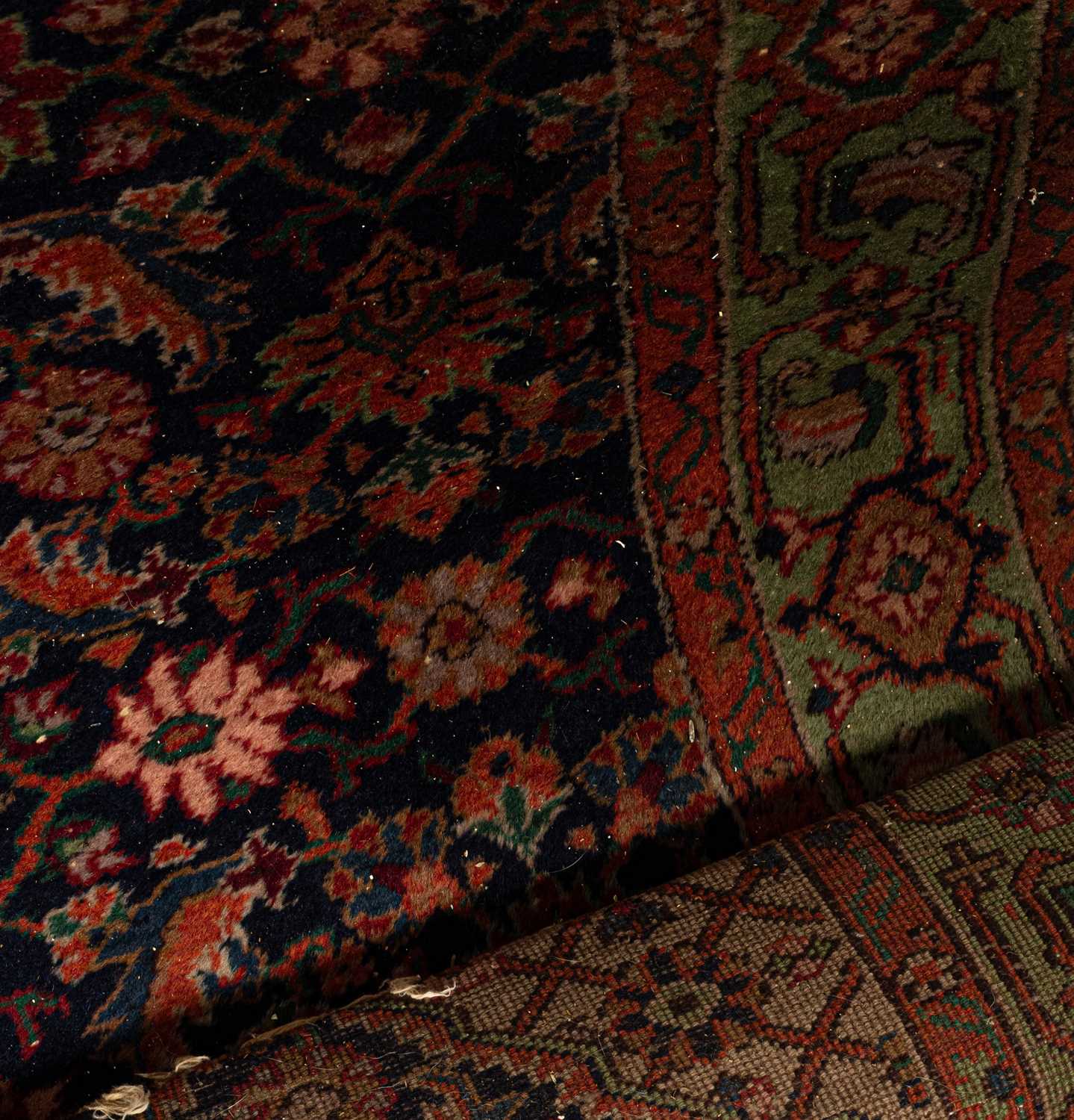 A Mahal design carpet - Image 4 of 4