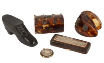 A George III tortoiseshell pill box of heart form