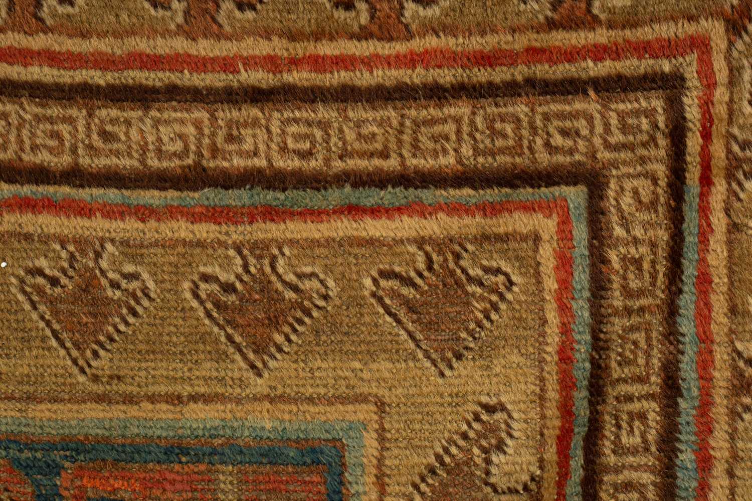 A Khotan long rug - Image 5 of 37