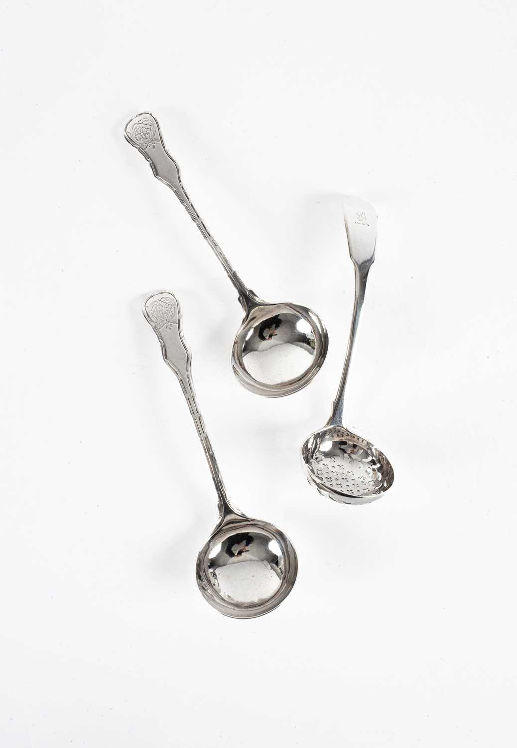 A pair of George III thread and fiddle pattern silver sauce ladles - Image 2 of 2