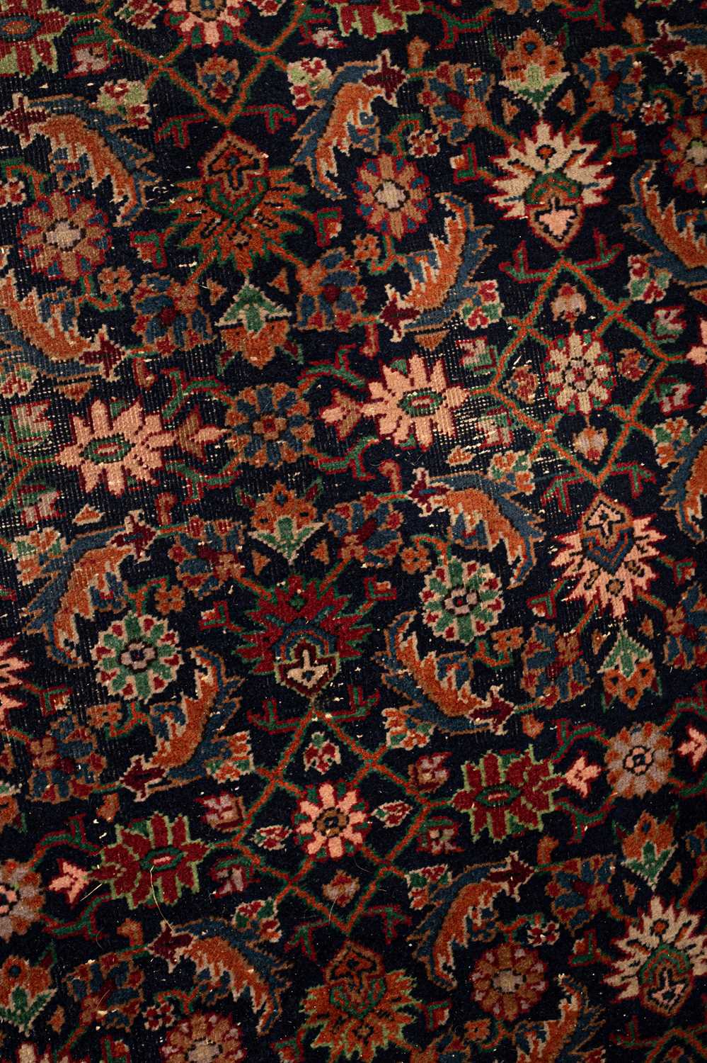 A Mahal design carpet - Image 2 of 4