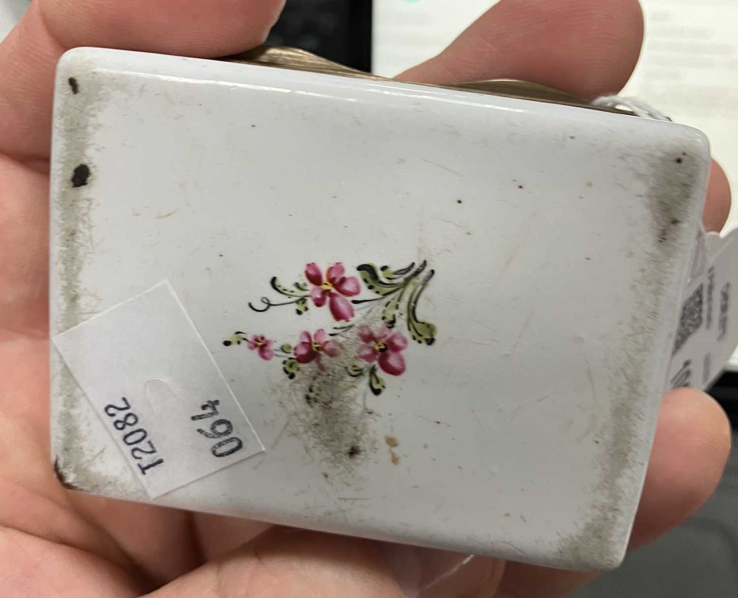 A South Staffordshire enamel snuff box - Bild 4 aus 7