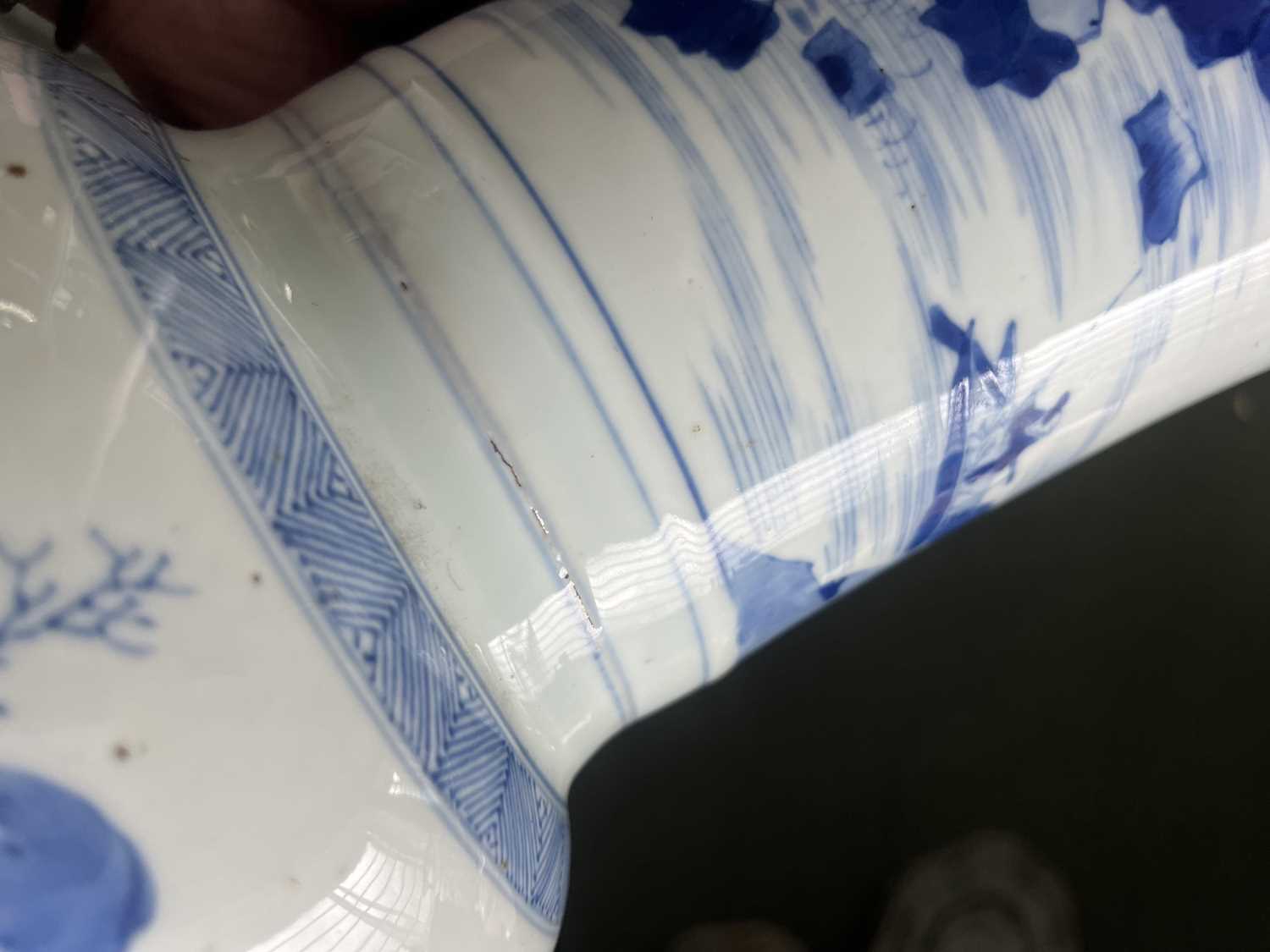 A Chinese blue and white Yen Yen vase - Image 14 of 14