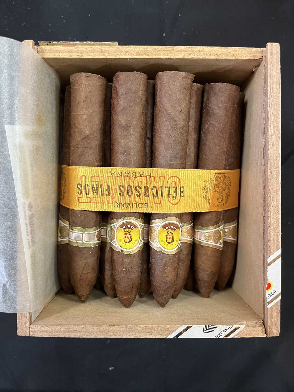 Cigars: Bolivar - Image 2 of 3