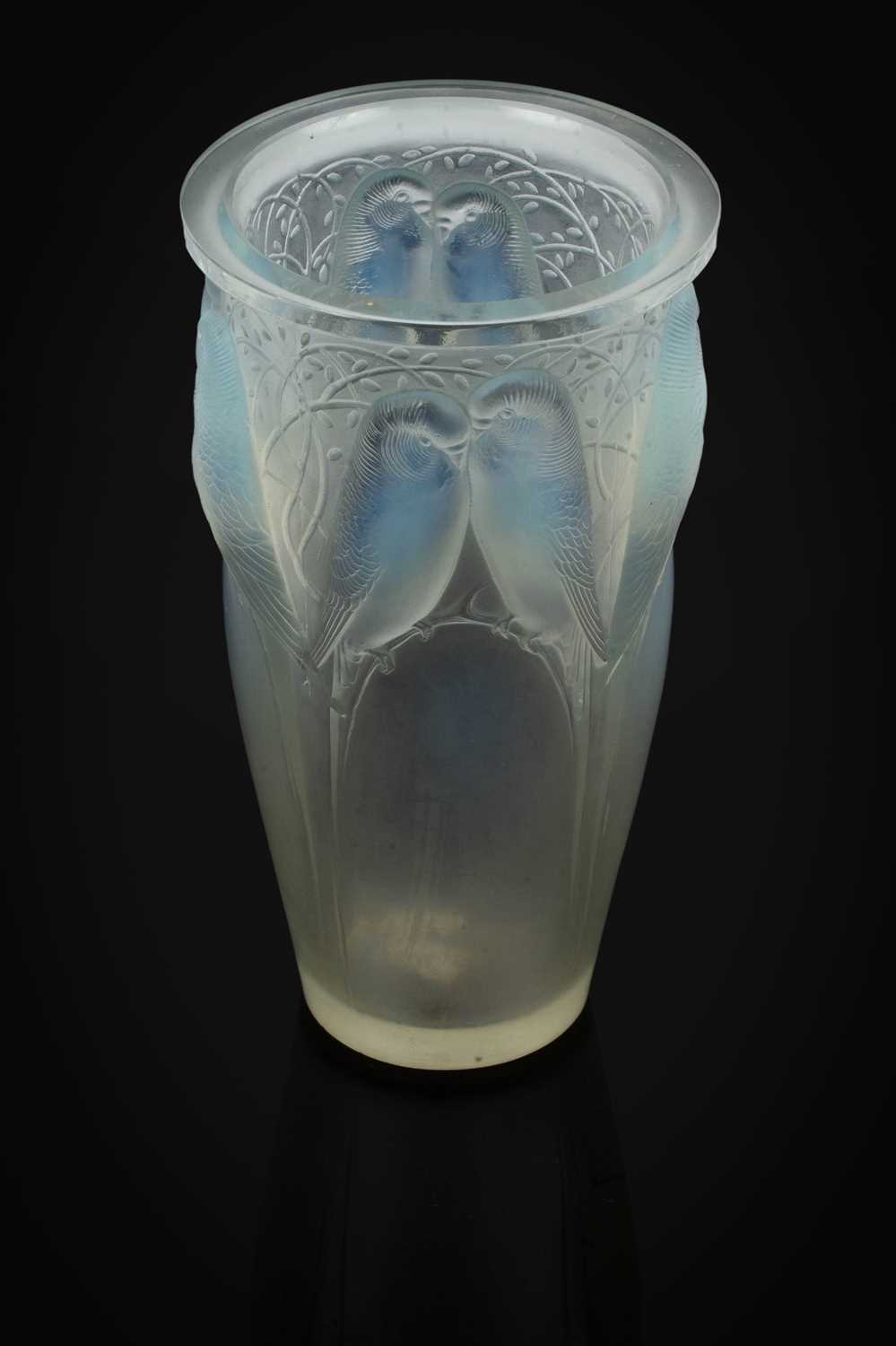 A Lalique Ceylan pattern vase