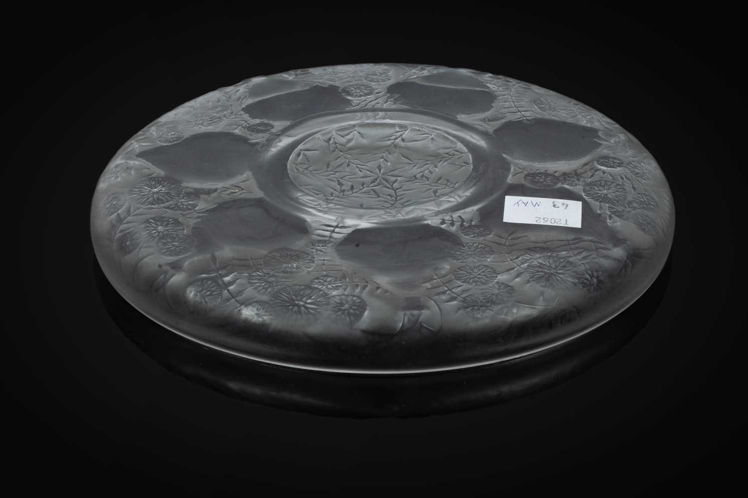 A Lalique Coupe pattern dish - Image 2 of 3