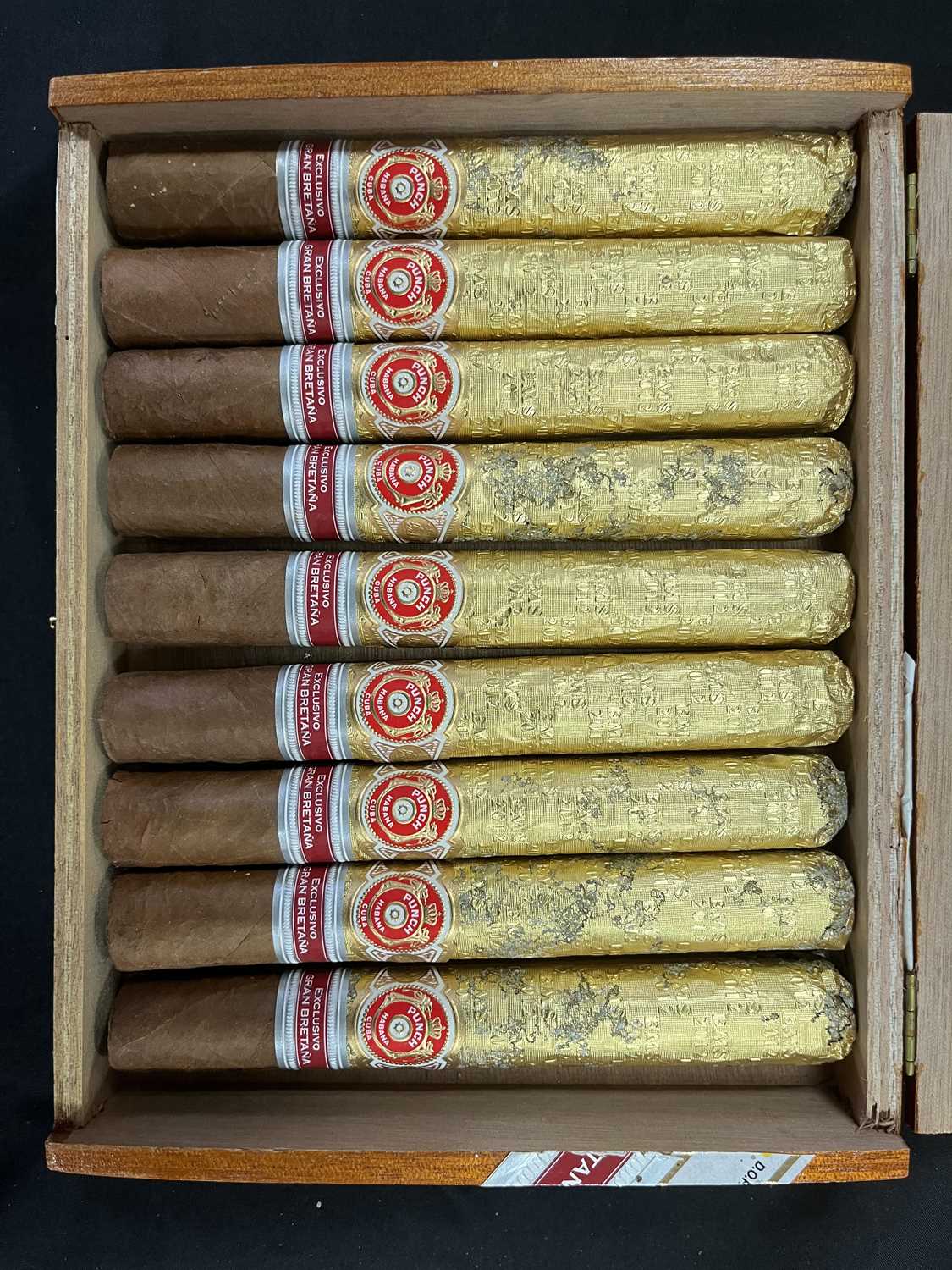Cigars: A large quantity of cigars - Image 27 of 38