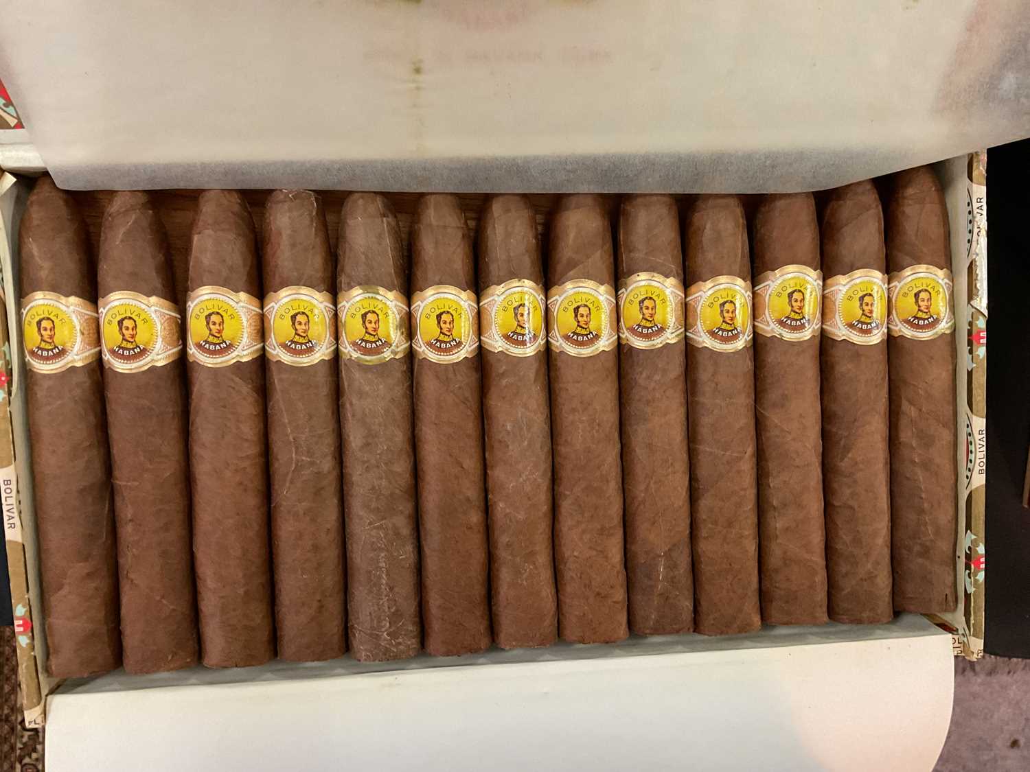 Cigars: Bolivar - Image 4 of 10