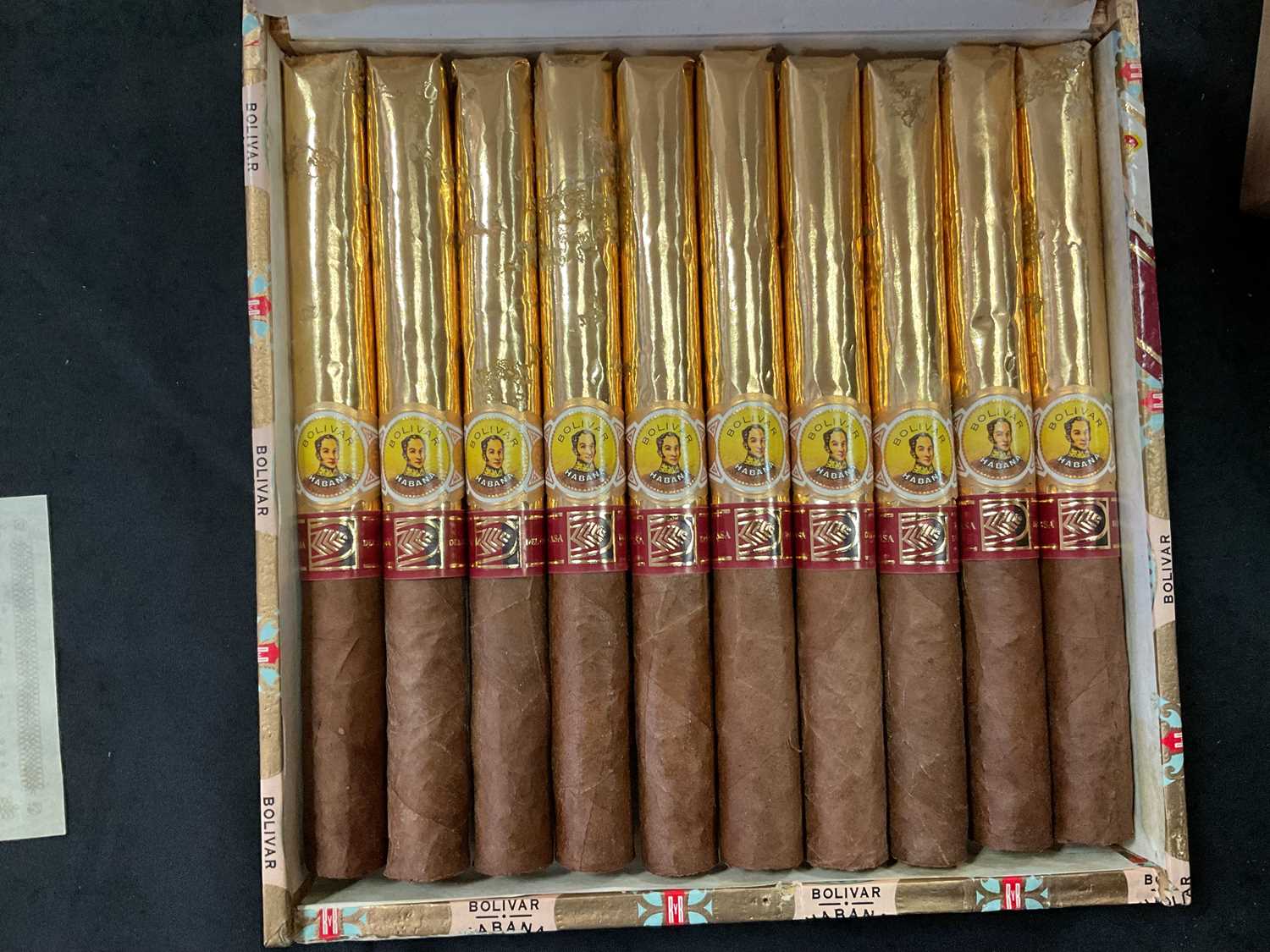 Cigars: Bolivar - Image 7 of 10