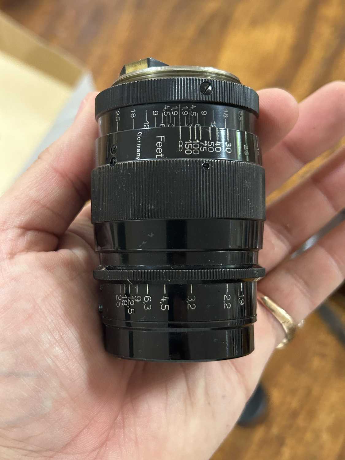 A Leica camera - Image 5 of 12
