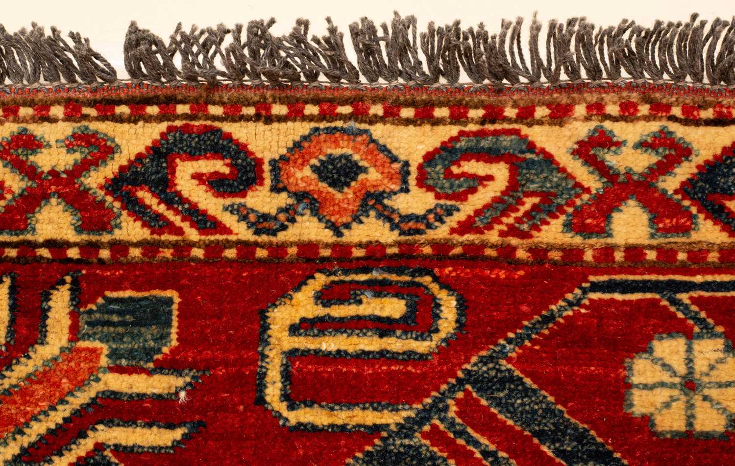 A Caucasian design carpet - Image 9 of 12