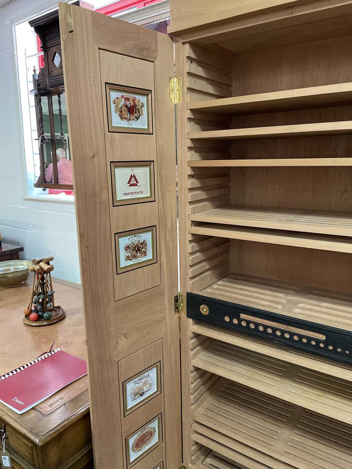 A tall cedar and chevron inlaid humidor cabinet - Image 7 of 11