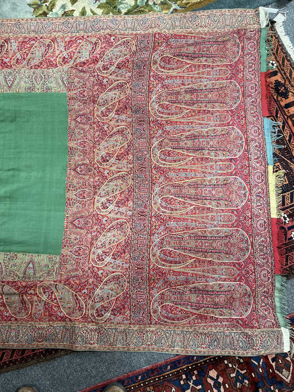 A Kashmir shawl - Image 12 of 20