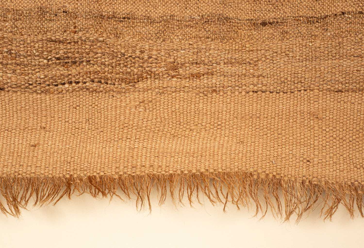 A Soumakh style rug or hanging - Bild 5 aus 8