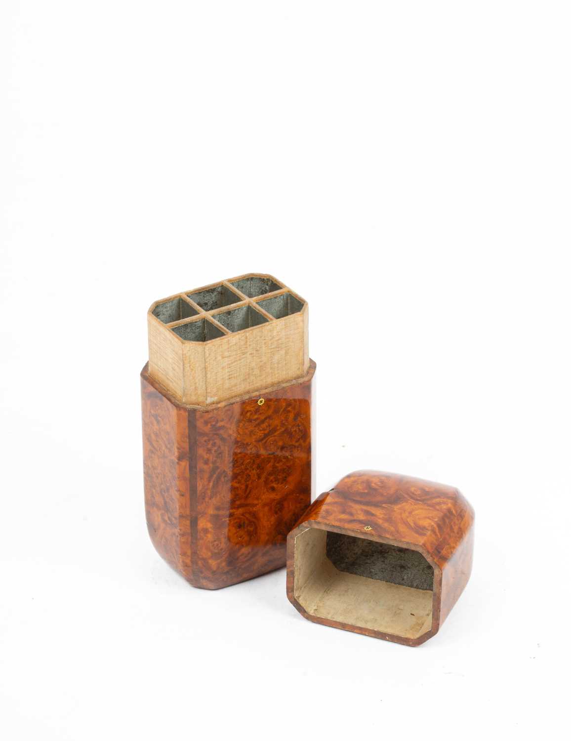 An inlaid burr wood cigar case - Image 2 of 6