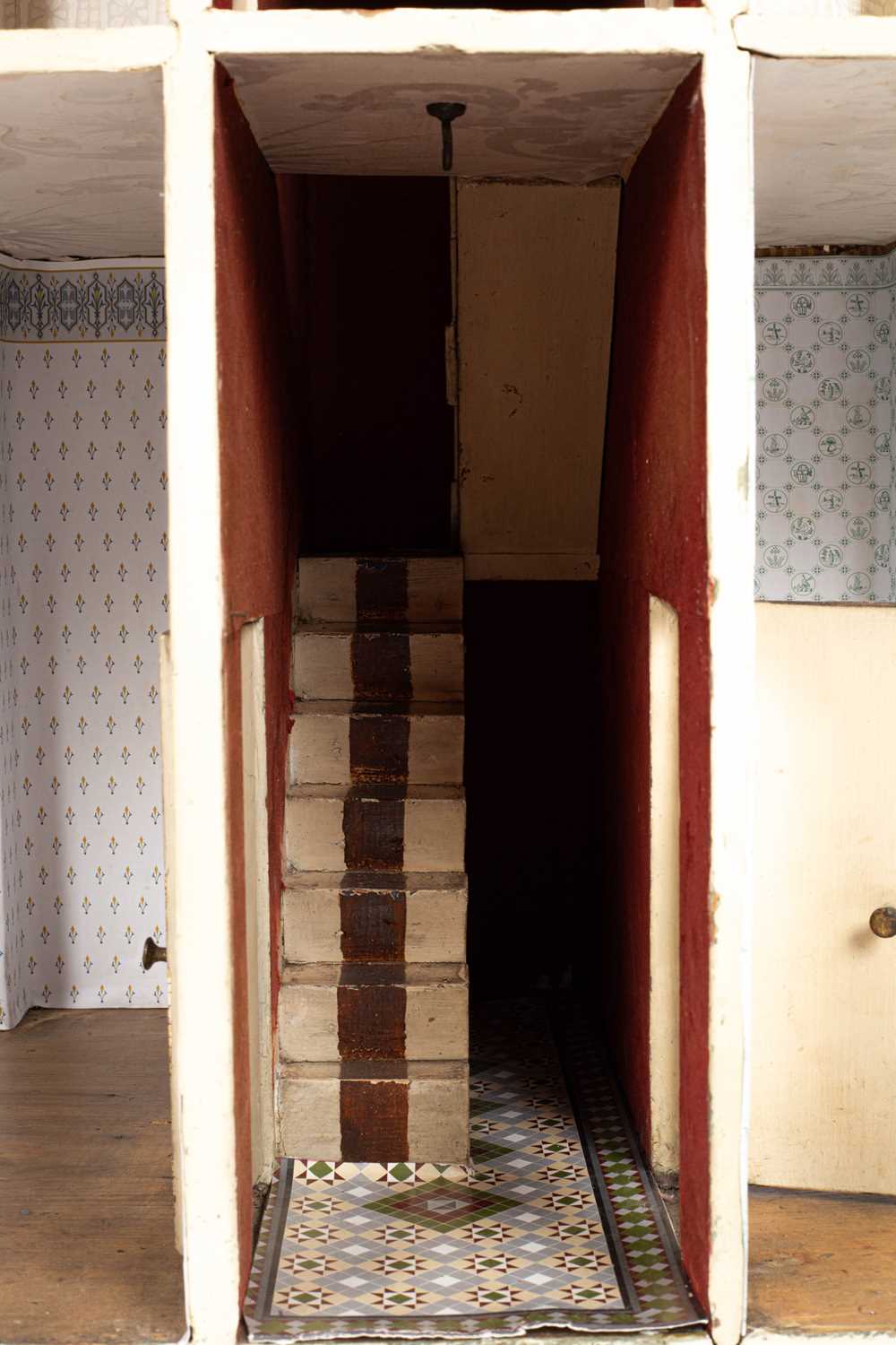 A mid 19th Century doll's house - Image 4 of 5