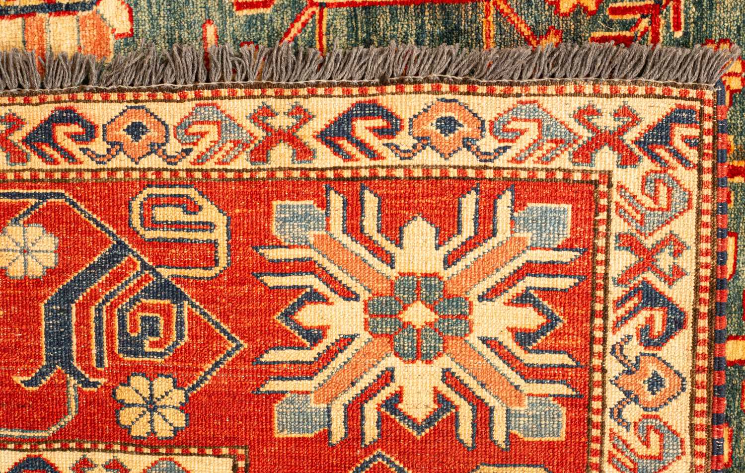 A Caucasian design carpet - Image 11 of 12